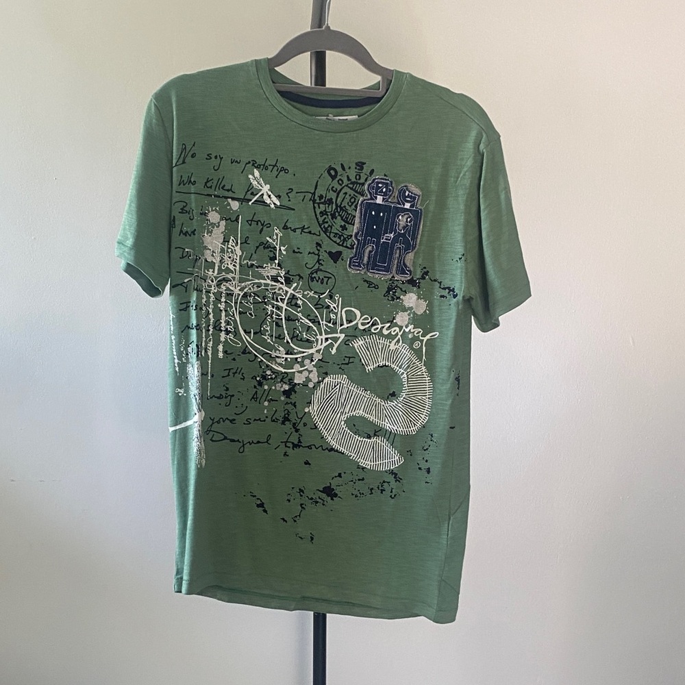 Desigual Green Short Sleeve Tee with Abstract Graphic